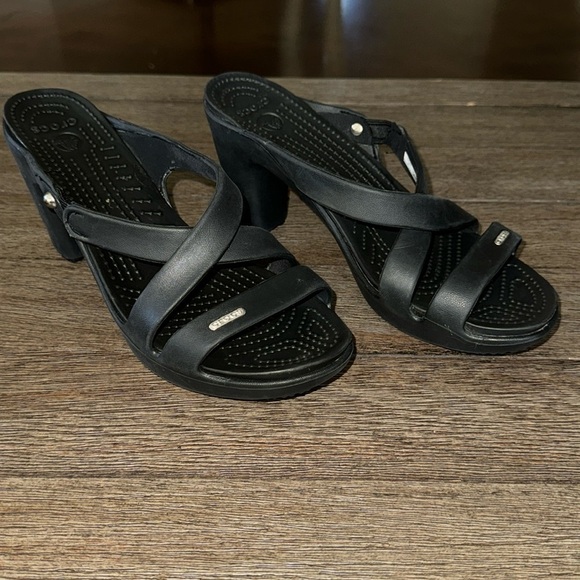 Crocs Cyprus IV Heels Black - Picture 1 of 11